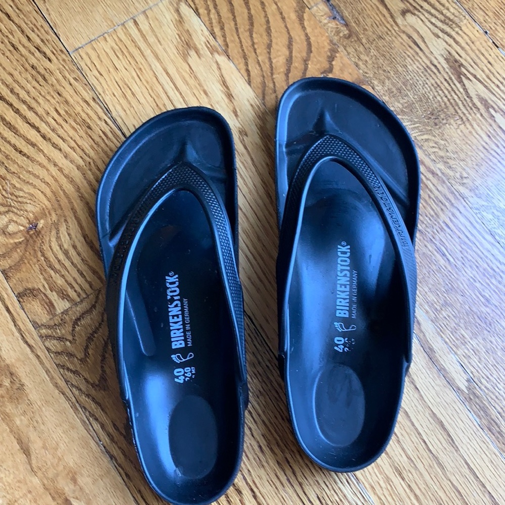 EVA Birkenstock 40/9.5 size flip flops. Like new.